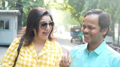 Farah Khan visits Delhi with her cook Dilip. Farah Khan visits Delhi with her cook Dilip.