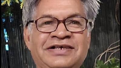 Acclaimed Hindi writer Virendra Yadav said the debate about allowing words from other languages in Hindi is really old. (FILE PHOTO) Acclaimed Hindi writer Virendra Yadav said the debate about allowing words from other languages in Hindi is really old. (FILE PHOTO)