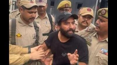 Former J&K chief ministers Mehbooba Mufti and Farooq Abdullah have demanded release of Doda legislator Mehraj Malik. The PDP president Mehbooba Mufti on Saturday termed the arrest of MLA Mehraj Malik under Public Safety Act (PSA) an attack on democracy (HT File) Former J&K chief ministers Mehbooba Mufti and Farooq Abdullah have demanded release of Doda legislator Mehraj Malik. The PDP president Mehbooba Mufti on Saturday termed the arrest of MLA Mehraj Malik under Public Safety Act (PSA) an attack on democracy (HT File)