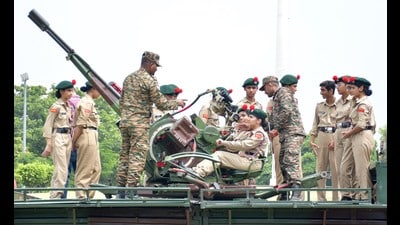 Indian Army’s Weapon and Equipment Exhibition at Sector 17 Chandigarh on Saturday. (Sant Arora Hindustan Times)