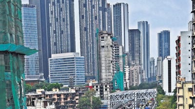 Mumbai, India. Sep 13, 2025 - There is a traffic jam on Delisle Bridge and Curry Road Bridge in Curry Road area due to the closure of the Elphinstone Bridge for traffic. The Elphinstone Bridge in the Prabhadevi area of Mumbai was closed for two years. The Mumbai Metropolitan Region Development Authority (MMRDA) has demolished the old bridge and constructed a new Elphinstone Bridge along with the Seree-Worli Connector. Mumbai, India. Sep 13, 2025. (Photo by Raju Shinde/HT Photo) (Raju Shinde) Mumbai, India. Sep 13, 2025 - There is a traffic jam on Delisle Bridge and Curry Road Bridge in Curry Road area due to the closure of the Elphinstone Bridge for traffic. The Elphinstone Bridge in the Prabhadevi area of Mumbai was closed for two years. The Mumbai Metropolitan Region Development Authority (MMRDA) has demolished the old bridge and constructed a new Elphinstone Bridge along with the Seree-Worli Connector. Mumbai, India. Sep 13, 2025. (Photo by Raju Shinde/HT Photo) (Raju Shinde)