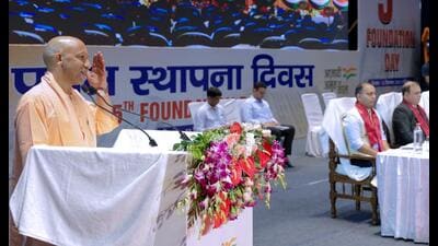 Uttar Pradesh CM Yogi Adityanath addressing the Foundation Day programme of Ram Manohar Lohia Institute of Medical Sciences in Lucknow on September 13. (HT photo) Uttar Pradesh CM Yogi Adityanath addressing the Foundation Day programme of Ram Manohar Lohia Institute of Medical Sciences in Lucknow on September 13. (HT photo)