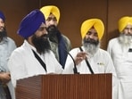 Jathedar of the Akal Takht, Giani Kuldeep Singh Gargaj addressing a meeting with NGOs, Sikh bodies in Amritsar on Saturday. (Sameer Sehgal/Hindustan Times) Jathedar of the Akal Takht, Giani Kuldeep Singh Gargaj addressing a meeting with NGOs, Sikh bodies in Amritsar on Saturday. (Sameer Sehgal/Hindustan Times)
