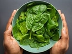 Add spinach to diet to reverse the harmful effects of long-time sodium intake on heart. 