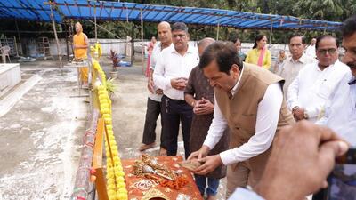 On Sunday, Mangal Prabhat Lodha inaugurated a new kabutarkhana constructed by the Adinath Digambar Jain Temple at Teen Murti On Sunday, Mangal Prabhat Lodha inaugurated a new kabutarkhana constructed by the Adinath Digambar Jain Temple at Teen Murti