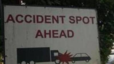 Thane, India - Nov.20,2019:Tatvgyan Vidyapith circle Kapurbawdi, More than 178 people have died in around 170 fatal road accidents from January to October this year in Thane, Police commissionerate as per the Thane traffic police data in Thane ,India, on Wednesday, November 20, 2019.( Praful Gangurde/HT Photo)