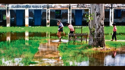 The flooded compound of the school near SGT Medical College in Budhera. (HT Photos) The flooded compound of the school near SGT Medical College in Budhera. (HT Photos)