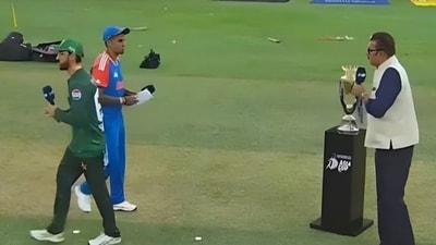 No handshake between Suryakumar Yadav and Salman Agha at toss. (Screengrab - SonyLiv) No handshake between Suryakumar Yadav and Salman Agha at toss. (Screengrab - SonyLiv)