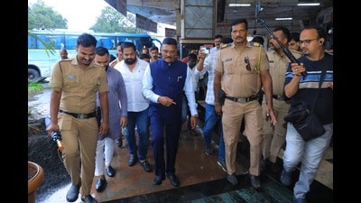 During his visit, the transport minister inspected passenger waiting halls, restrooms, and driver-conductor rest houses at the Swargate depot. (HT)