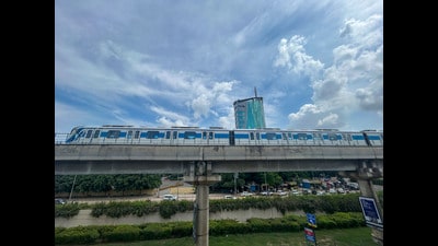 HMRTC also reported reduced operating costs. Managing Director Chander Shekhar Khare said operational expenses had declined by 6.33%, strengthening the corporation’s finances. (Parveen Kumar/HT) HMRTC also reported reduced operating costs. Managing Director Chander Shekhar Khare said operational expenses had declined by 6.33%, strengthening the corporation’s finances. (Parveen Kumar/HT)