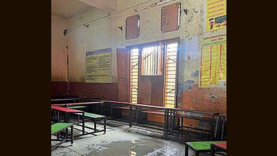 Many schools are conducting classes under leaking roofs and within crumbling walls. (HT Photo) Many schools are conducting classes under leaking roofs and within crumbling walls. (HT Photo)