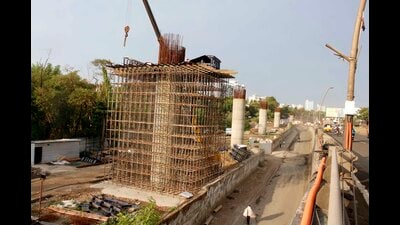Of the required 94.46 lakh square feet of land, only about 46,456 square feet has been acquired so far. (HT) Of the required 94.46 lakh square feet of land, only about 46,456 square feet has been acquired so far. (HT)