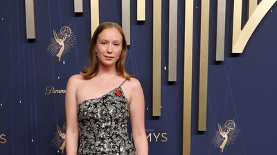 Hamas-affiliated Quds News praised Hannah Einbinder for her Emmys speech advocating for Palestine, but censored her exposed shoulders.(Photo by Frazer Harrison / GETTY IMAGES NORTH AMERICA / Getty Images via AFP) (Getty Images via AFP) Hamas-affiliated Quds News praised Hannah Einbinder for her Emmys speech advocating for Palestine, but censored her exposed shoulders.(Photo by Frazer Harrison / GETTY IMAGES NORTH AMERICA / Getty Images via AFP) (Getty Images via AFP)
