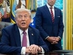 President Donald Trump delivers remarks on crime from the Oval Office while keeping his right hand covered, a habit that has drawn public attention in recent weeks. President Donald Trump delivers remarks on crime from the Oval Office while keeping his right hand covered, a habit that has drawn public attention in recent weeks.