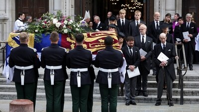 Britain's Prince Edward, Duke of Kent, looks on as pallbearers carry the coffin of his wife, Britain's Katharine, Duchess of Kent, on the day of her funeral at Westminster Cathedral in London, Britain, September 16, 2025. REUTERS/Toby Melville (REUTERS)