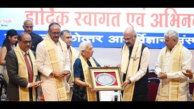 Governor Anandiben Patel at the 29th convocation ceremony of SGPGIMS in Lucknow on Tuesday. Deputy CM Brajesh Pathak, chief guest Dr D Nageshwar Reddy (second from right) and SGPGIMS director RK Dhiman can also be seen. (Deepak Gupta/HT) Governor Anandiben Patel at the 29th convocation ceremony of SGPGIMS in Lucknow on Tuesday. Deputy CM Brajesh Pathak, chief guest Dr D Nageshwar Reddy (second from right) and SGPGIMS director RK Dhiman can also be seen. (Deepak Gupta/HT)