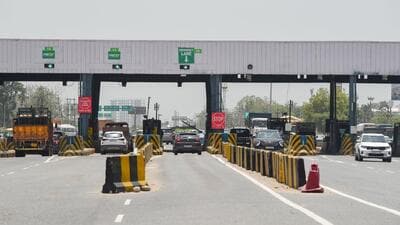 The Kherki Daula toll plaza on National Highway-48. (Parveen Kumar/HT) The Kherki Daula toll plaza on National Highway-48. (Parveen Kumar/HT)