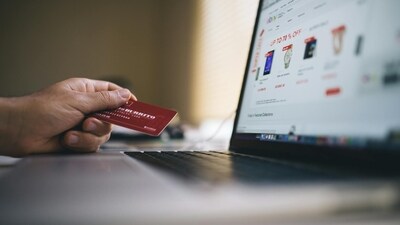 Know how to use credit cards effectively to maximise rewards, cashback, and discounts during festive sales. (Pexels) Know how to use credit cards effectively to maximise rewards, cashback, and discounts during festive sales. (Pexels)