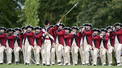 The Old Guard Fife and Drums from the US Army Band perform during the Beating Retreat military ceremony on the East Lawn at Windsor Castle, in Windsor, on September 17, 2025, during the US president's second State Visit. US President Donald Trump arrived in Britain for an unprecedented second State Visit, with the UK government rolling out a royal red carpet welcome to win over the mercurial leader. (Photo by Andrew Matthews / POOL / AFP) (AFP) The Old Guard Fife and Drums from the US Army Band perform during the Beating Retreat military ceremony on the East Lawn at Windsor Castle, in Windsor, on September 17, 2025, during the US president's second State Visit. US President Donald Trump arrived in Britain for an unprecedented second State Visit, with the UK government rolling out a royal red carpet welcome to win over the mercurial leader. (Photo by Andrew Matthews / POOL / AFP) (AFP)