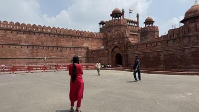 Early in the week, this newspaper reported that the city air is damaging the Red Fort’s red sandstone walls. (HT) Early in the week, this newspaper reported that the city air is damaging the Red Fort’s red sandstone walls. (HT)