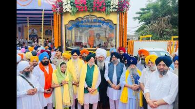 Former SGPC president Gobind Singh Longowal said that elaborate arrangements have been made for the yatra’s passage in Punjab. (HT)