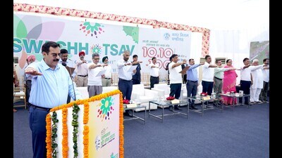 In his address, chief secretary Rajeev Verma stressed the campaign’s focus on combining celebration with responsibility. (HT Photo) In his address, chief secretary Rajeev Verma stressed the campaign’s focus on combining celebration with responsibility. (HT Photo)