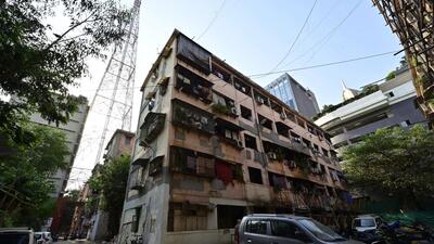 Mumbai, India – April 12, 2025: Century Staff Quarters (Bawan Chawl) at Worli, Mumbai, India, on Monday, April 12, 2025. (Photo by Anshuman Poyrekar/Hindustan Times). (Hindustan Times) Mumbai, India – April 12, 2025: Century Staff Quarters (Bawan Chawl) at Worli, Mumbai, India, on Monday, April 12, 2025. (Photo by Anshuman Poyrekar/Hindustan Times). (Hindustan Times)