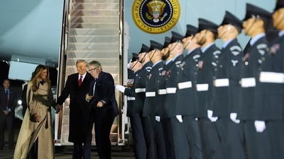 President Donald Trump and first lady Melania Trump are greeted by The Viscount Hood, Lord-in-Waiting, center, right, as they arrive at Stansted Airport near London, Tuesday, Sept. 16, 2025. (AP Photo/Evan Vucci) (AP) President Donald Trump and first lady Melania Trump are greeted by The Viscount Hood, Lord-in-Waiting, center, right, as they arrive at Stansted Airport near London, Tuesday, Sept. 16, 2025. (AP Photo/Evan Vucci) (AP)