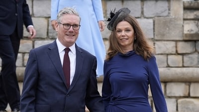 Prime Minister Sir Keir Starmer and Lady Victoria Starmer arrive for the Beating Retreat military ceremony at Windsor Castle, Berkshire, on day one of the US President Donald Trump's second state visit to the UK. Picture date: Wednesday September 17, 2025.    Andrew Matthews/Pool via REUTERS (via REUTERS)