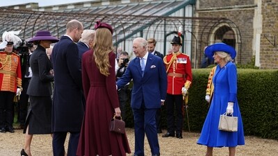 King Charles and Queen Camilla receive US President Donald Trump and First Lady Melania Trump as the Prince and Princess of Wales look on, as they arrive at Windsor Castle in Windsor, Berkshire, on day one of their second state visit to the UK. Picture date: Wednesday September 17, 2025.  Aaron Chown/Pool via REUTERS (via REUTERS)