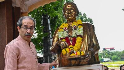 Uddhav Thackeray visited the memorial site on Wednesday afternoon and appealed for peace (Raju Shinde/ HT Photo) Uddhav Thackeray visited the memorial site on Wednesday afternoon and appealed for peace (Raju Shinde/ HT Photo)