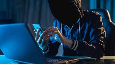 The East Division Police in Bengaluru registered an FIR and advised the public against unknown APK installations. (REPRESENTATIVE PIC) The East Division Police in Bengaluru registered an FIR and advised the public against unknown APK installations. (REPRESENTATIVE PIC)