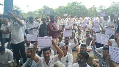 On Thursday as autorickshaw, cab, and aggregator driver organisations staged a protest outside the transport commissioner’s office in Mumbai. (HT PHOTO) On Thursday as autorickshaw, cab, and aggregator driver organisations staged a protest outside the transport commissioner’s office in Mumbai. (HT PHOTO)