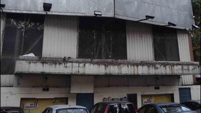 PMC will restart the multi-storey mechanical parking facility near Chhatrapati Sambhaji Udyan on JM Road. (HT FILE)