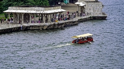 CCTV footage of the area showed Anjali carrying her daughter in her arms and walking around the Ana Sagar Lake. (AFP) CCTV footage of the area showed Anjali carrying her daughter in her arms and walking around the Ana Sagar Lake. (AFP)
