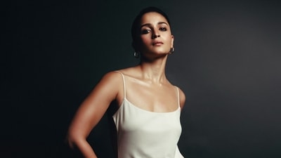Alia Bhatt attended the screening of The Ba***ds of Bollywood with her husband Ranbir Kapoor. Alia Bhatt attended the screening of The Ba***ds of Bollywood with her husband Ranbir Kapoor.