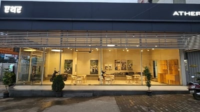 With a growing market share, Ather Energy expands its network to over 500 Experience Centres, enhancing its presence in tier 2 and 3 cities across India. With a growing market share, Ather Energy expands its network to over 500 Experience Centres, enhancing its presence in tier 2 and 3 cities across India.