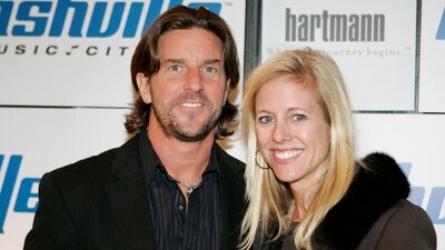 FILE - Musician Brett James and his wife Sandy appear at a pre-CMA Awards event in Nashville, Tenn., on Nov. 5, 2006. (AP Photo/Jeff Christensen, File) (AP)