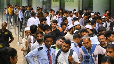 Apple Store at BKC in Mumbai on Friday, as long queues formed outside the store for the iPhone 17 launch in Mumbai. (Satish Bate/HT Photo) Apple Store at BKC in Mumbai on Friday, as long queues formed outside the store for the iPhone 17 launch in Mumbai. (Satish Bate/HT Photo)