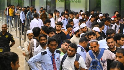 Apple Store at BKC in Mumbai on Friday, as long queues formed outside the store for the iPhone 17 launch in Mumbai. (Satish Bate/HT Photo) Apple Store at BKC in Mumbai on Friday, as long queues formed outside the store for the iPhone 17 launch in Mumbai. (Satish Bate/HT Photo)