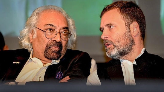 Congress leader Rahul Gandhi with Sam Pitroda at an Indian diaspora event in New York. (PTI file photo)