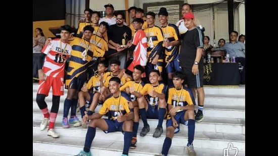 The team from La Martiniere College, Lucknow, after winning the football fixture in Kolkata, at the recently held inter-Martiniere meet, there. (HT Photo)
