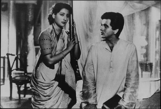 Dilip Kumar and Suchitra Sen in Devdas (1955) (HT Photo) Dilip Kumar and Suchitra Sen in Devdas (1955) (HT Photo)