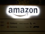 Amazon tells staff, “If you have H-1B status and are in the US, stay in” Amazon tells staff, “If you have H-1B status and are in the US, stay in”