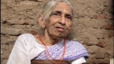 Earlier, she lived with her brother and shared her home with animals and birds, and described herself as their caretaker.
