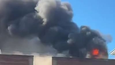 Fire has broken out at an apartment building on Delaware Ave in north Buffalo. (X) Fire has broken out at an apartment building on Delaware Ave in north Buffalo. (X)