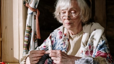 Women are more likely to develop Alzheimer's because of biological, hormonal, and genetic reasons. (PC: Pexels) Women are more likely to develop Alzheimer's because of biological, hormonal, and genetic reasons. (PC: Pexels)