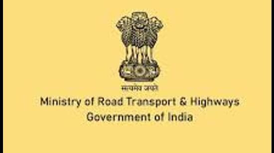 The UP government specifically requested the Centre to confirm whether smart cards are compulsory or whether RCs and DLs may also be issued in printed or digital format, as per the vehicle owner’s preference. (REPRESENTATIVE IMAGE)