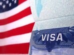 According to the Customs officer, he clarified that they had organized a two-week vacation that would include visits to New York and Las Vegas after returning from Los Angeles. According to the Customs officer, he clarified that they had organized a two-week vacation that would include visits to New York and Las Vegas after returning from Los Angeles.