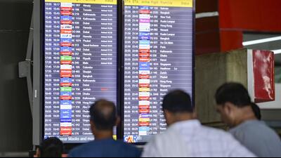 Airlines and travel agencies said they had never seen such a last-minute rush for same- or next-day flights on long routes like India-US. (Raj K Raj/Hindustan Times) Airlines and travel agencies said they had never seen such a last-minute rush for same- or next-day flights on long routes like India-US. (Raj K Raj/Hindustan Times)